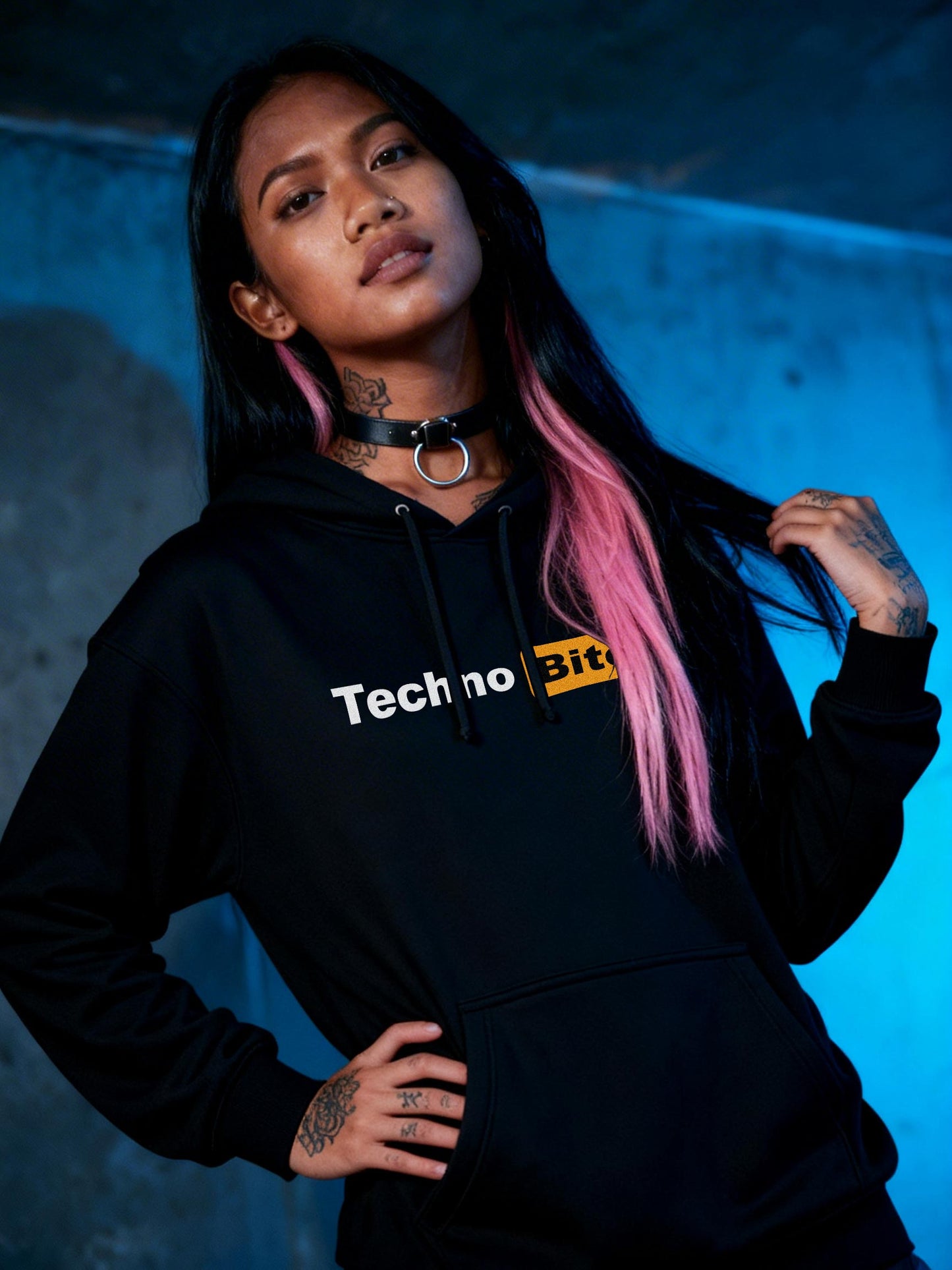 Techno Bitch - Premium Hoodie